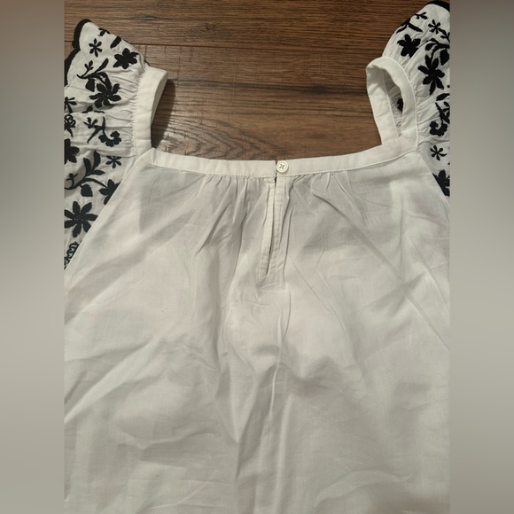Embroidered Top - Picture 4 of 4